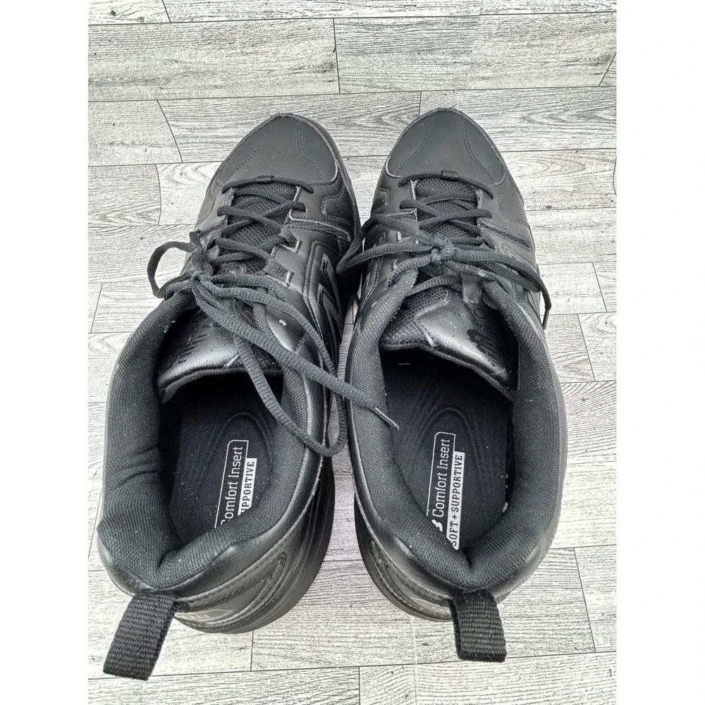 New Balance tongue supportive cross